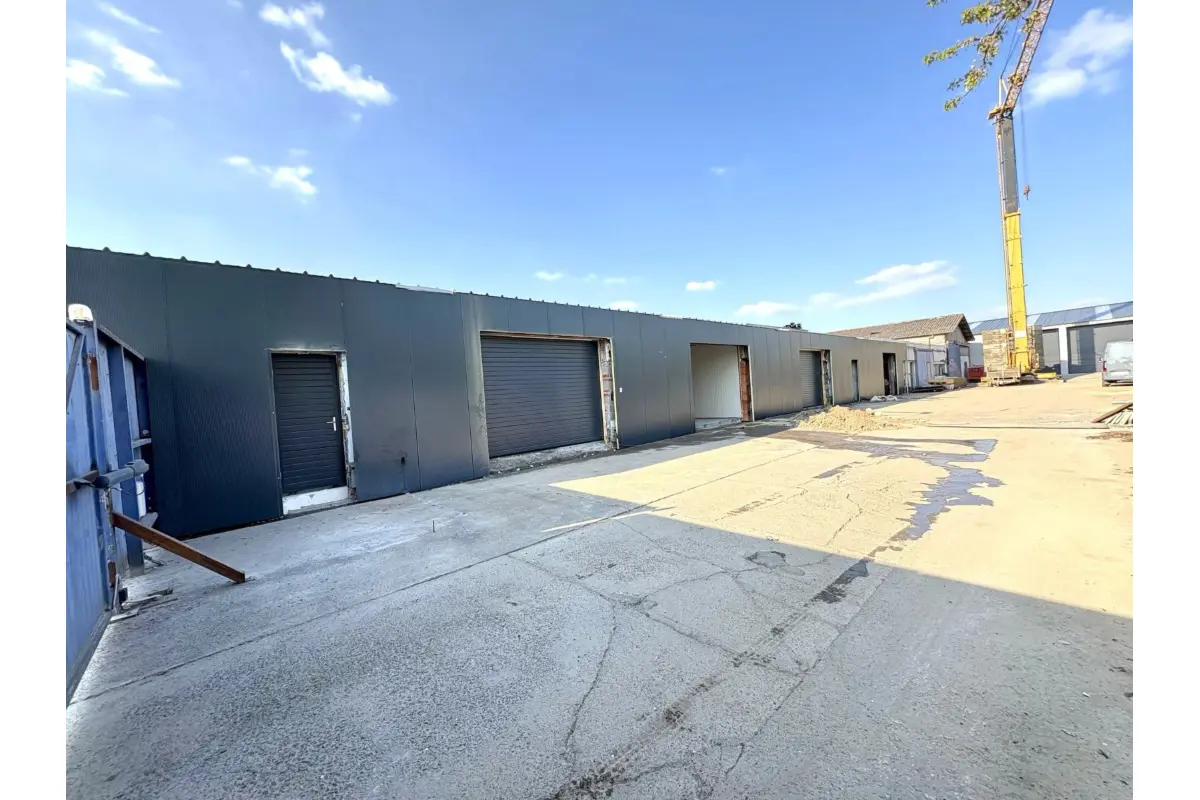 Handelszaak te  huur in Haaltert 9450 820.00€  slaapkamers 75.00m² - Zoekertje 631370