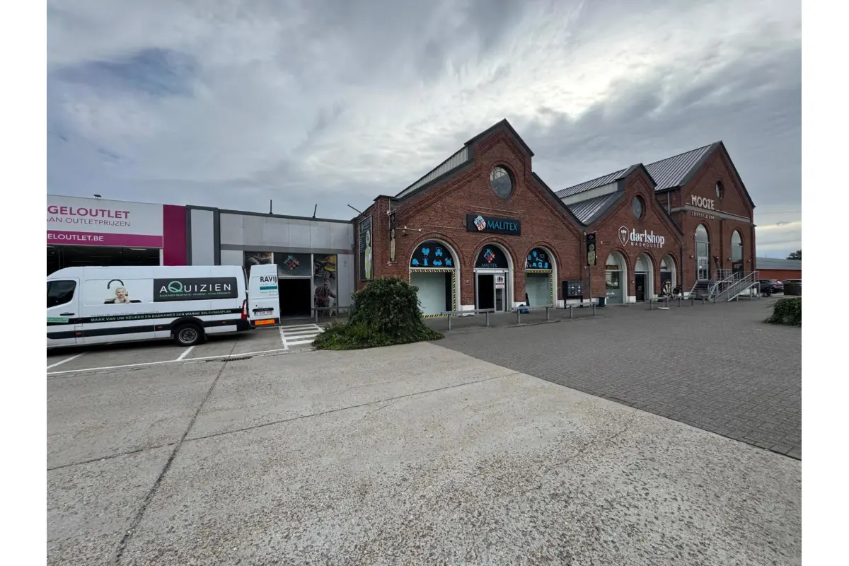 Handelszaak te  huur in Dendermonde 9200 3500.00€  slaapkamers 446.00m² - Zoekertje 630940