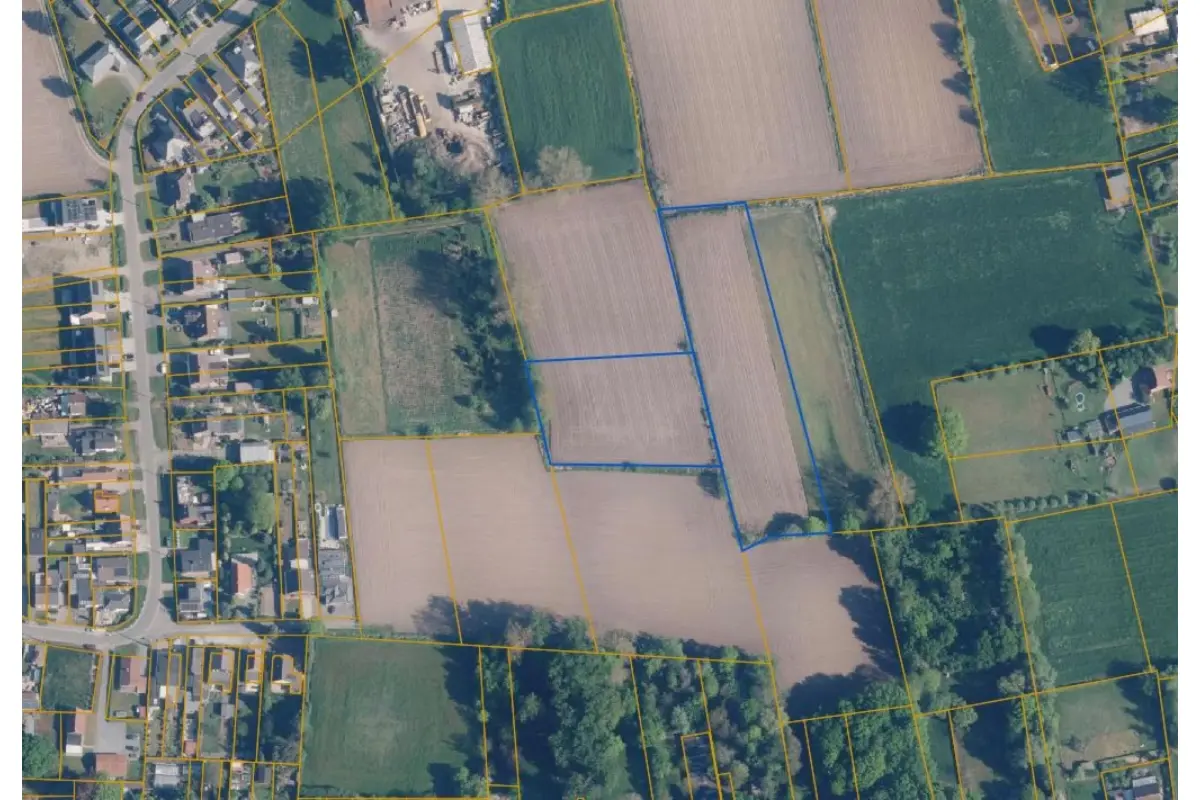 Niet bebouwbare grond te  koop in Sint-Niklaas 9100 108375.00€  slaapkamers m² - Zoekertje 630778