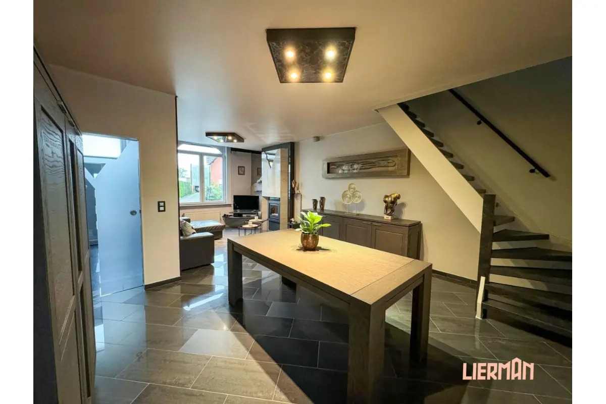 Huis te  koop in Aalst 9300 329000.00€ 3 slaapkamers 218.00m² - Zoekertje 631388