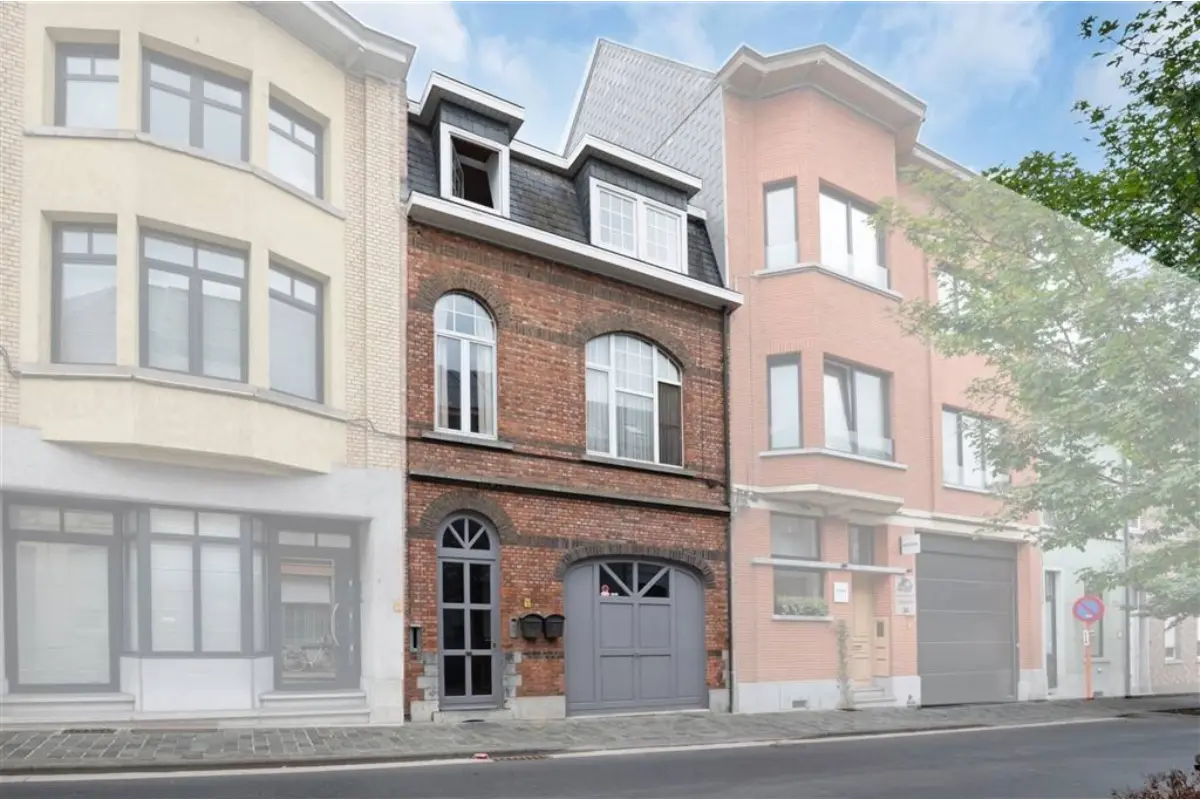 Huis te  koop in Aalst 9300 599000.00€ 6 slaapkamers 347.00m² - Zoekertje 631291