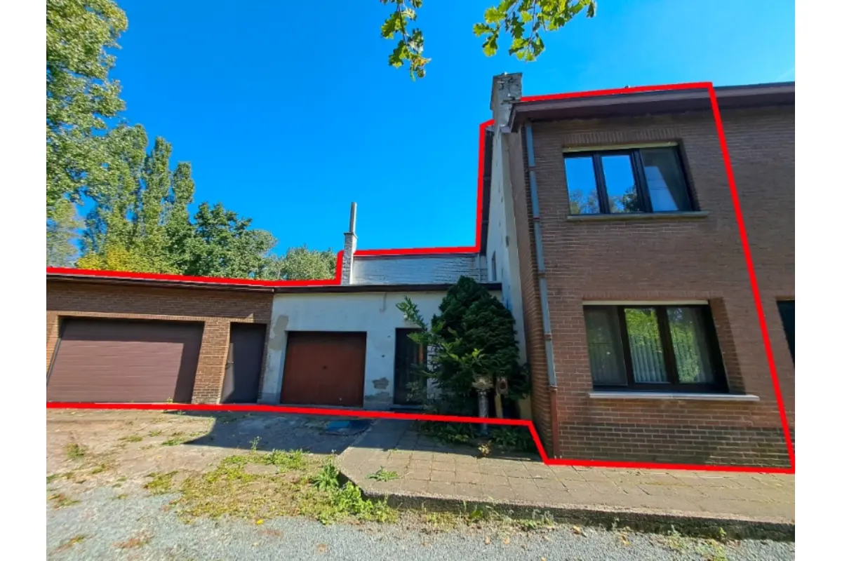 Huis te  koop in Welle 9473 315000.00€ 3 slaapkamers 255.00m² - Zoekertje 631773