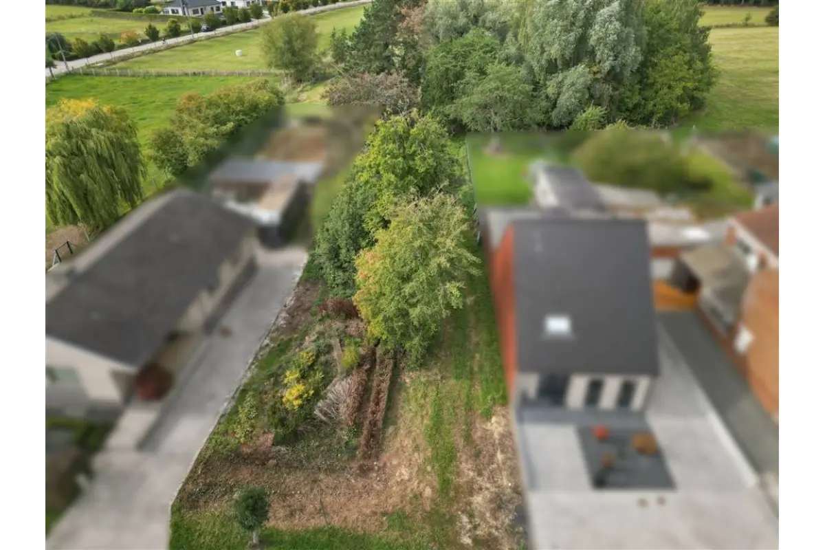 Bouwgrond te  koop in Sint-Martens-Lierde 9572 99000.00€  slaapkamers m² - Zoekertje 632347