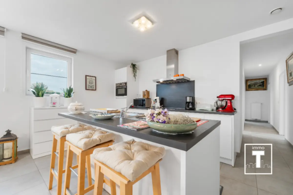 Appartement te  koop in Melle 9090 374000.00€ 2 slaapkamers 122.00m² - Zoekertje 632779