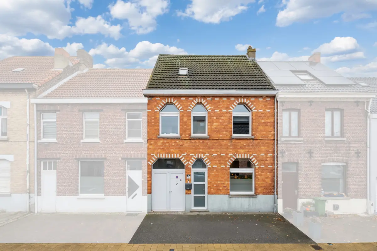 Huis te  koop in Merelbeke 9820 428000.00€ 5 slaapkamers 212.00m² - Zoekertje 633908