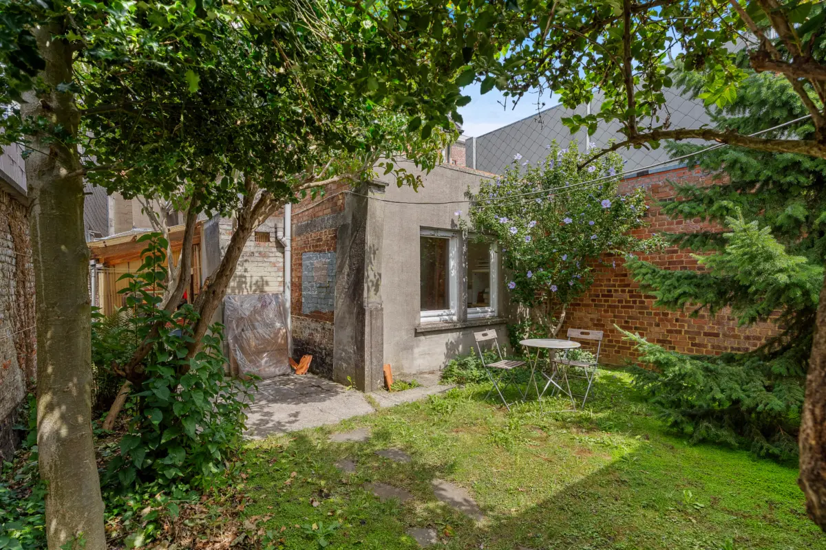 Huis te  koop in Ronse 9600 145000.00€ 5 slaapkamers 236.00m² - Zoekertje 633860