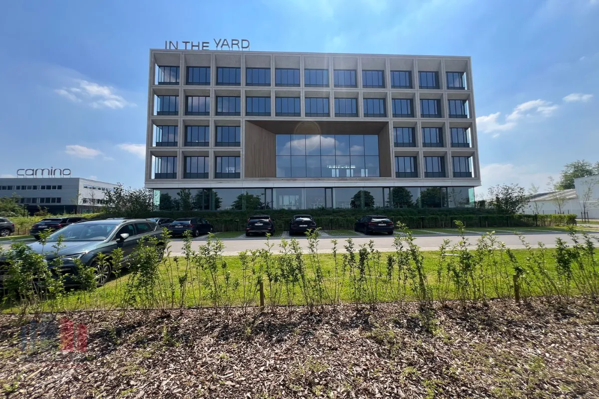 Handelszaak te  huur in Drongen 9031 4960.00€  slaapkamers 180.00m² - Zoekertje 634087