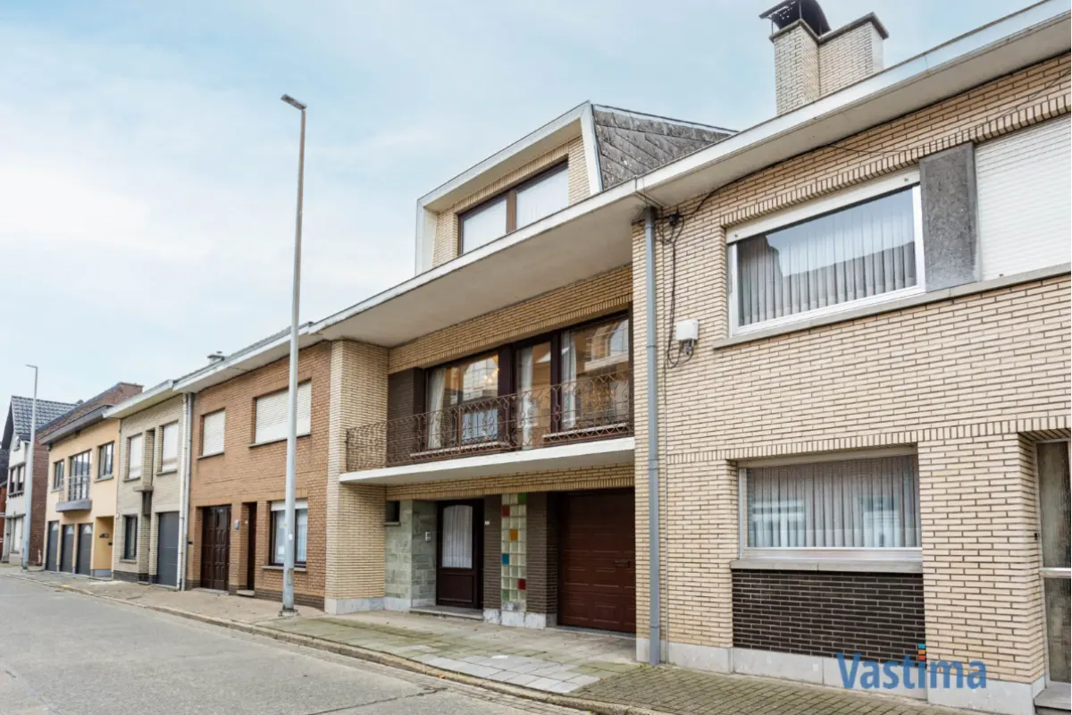 Huis te  koop in Denderleeuw 9470 349000.00€ 3 slaapkamers 245.00m² - Zoekertje 634061