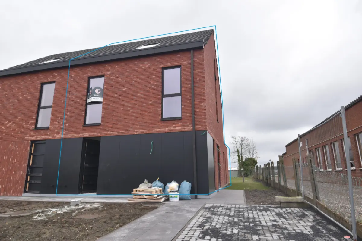 Huis te  huur in Sint-Niklaas 9100 1450.00€  slaapkamers m² - Zoekertje 635827