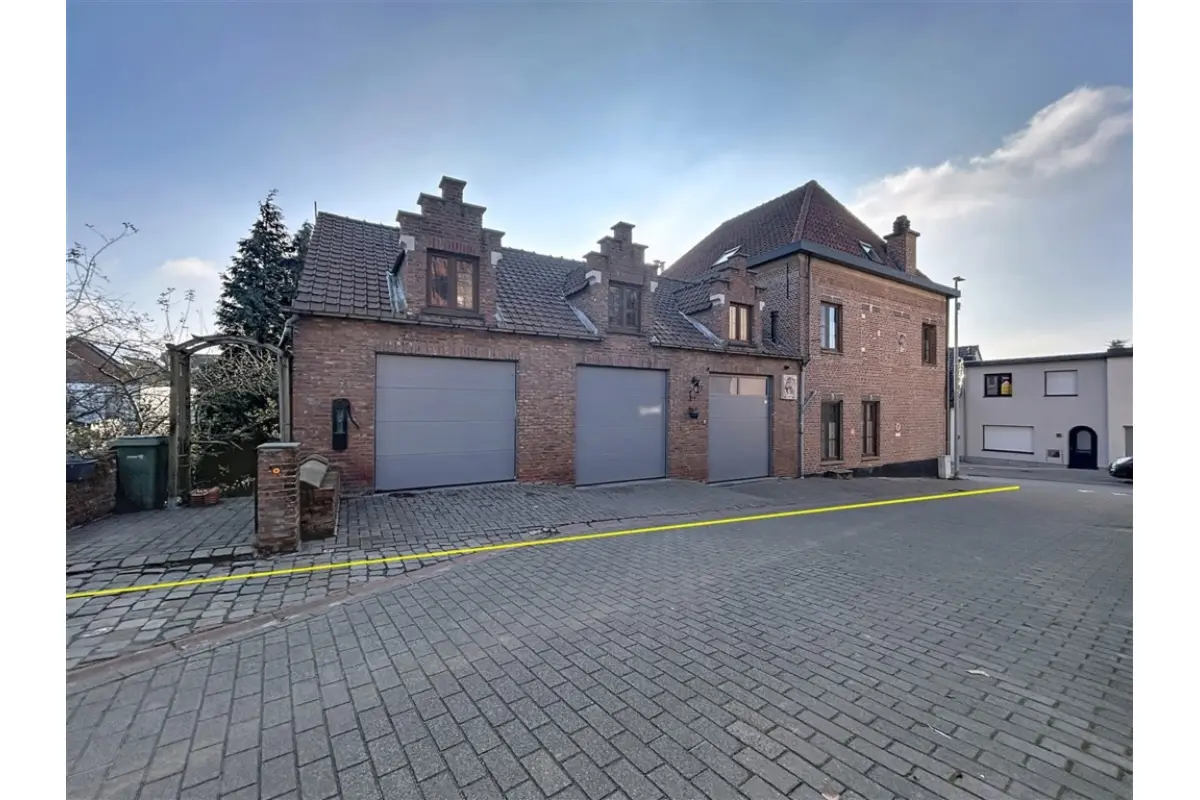 Huis te  koop in Temse 9140 335000.00€ 3 slaapkamers 217.00m² - Zoekertje 634914