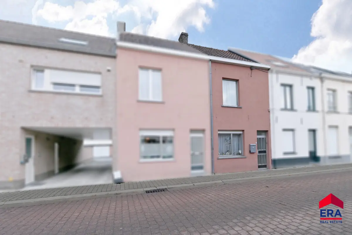 Huis te  koop in Eeklo 9900 149000.00€ 2 slaapkamers 119.00m² - Zoekertje 635674