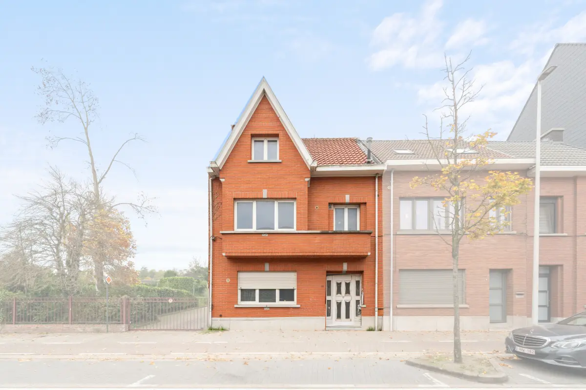 Huis te  koop in Dendermonde 9200 199000.00€ 2 slaapkamers 239.00m² - Zoekertje 635287