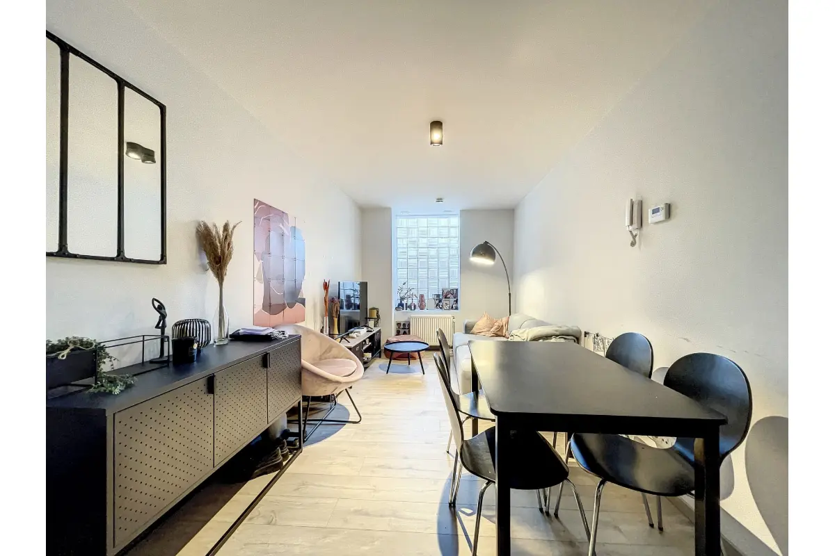 Triplex te  huur in Gent 9000 815.00€ 1 slaapkamers m² - Zoekertje 636473