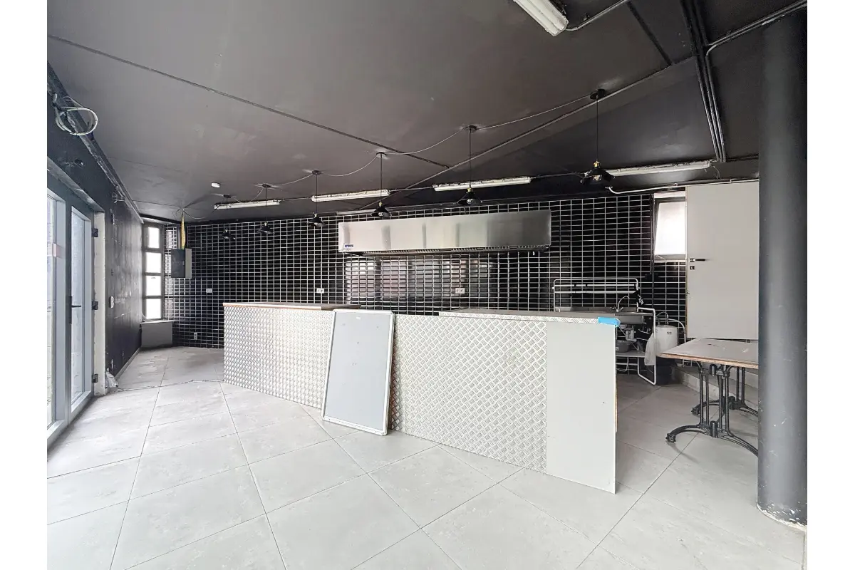 Handelszaak te  koop in Haaltert 9450 170000.00€  slaapkamers 40.00m² - Zoekertje 636289