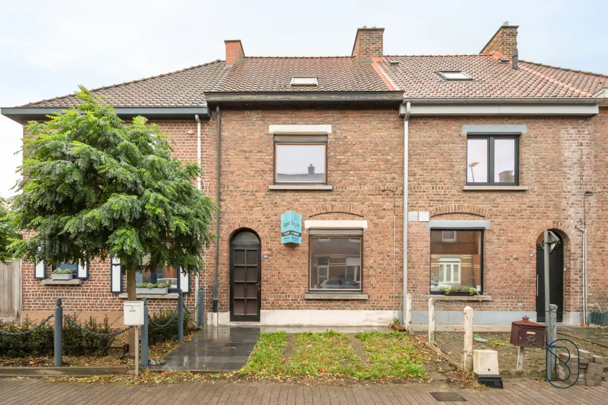 Huis te  koop in Ronse 9600 165000.00€ 3 slaapkamers 110.00m² - Zoekertje 636252