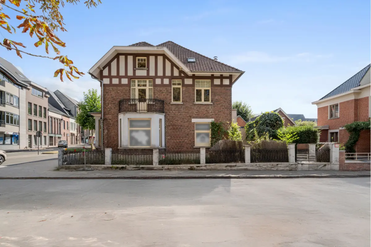 Huis te  koop in Zottegem 9620 349000.00€ 5 slaapkamers 215.00m² - Zoekertje 637023