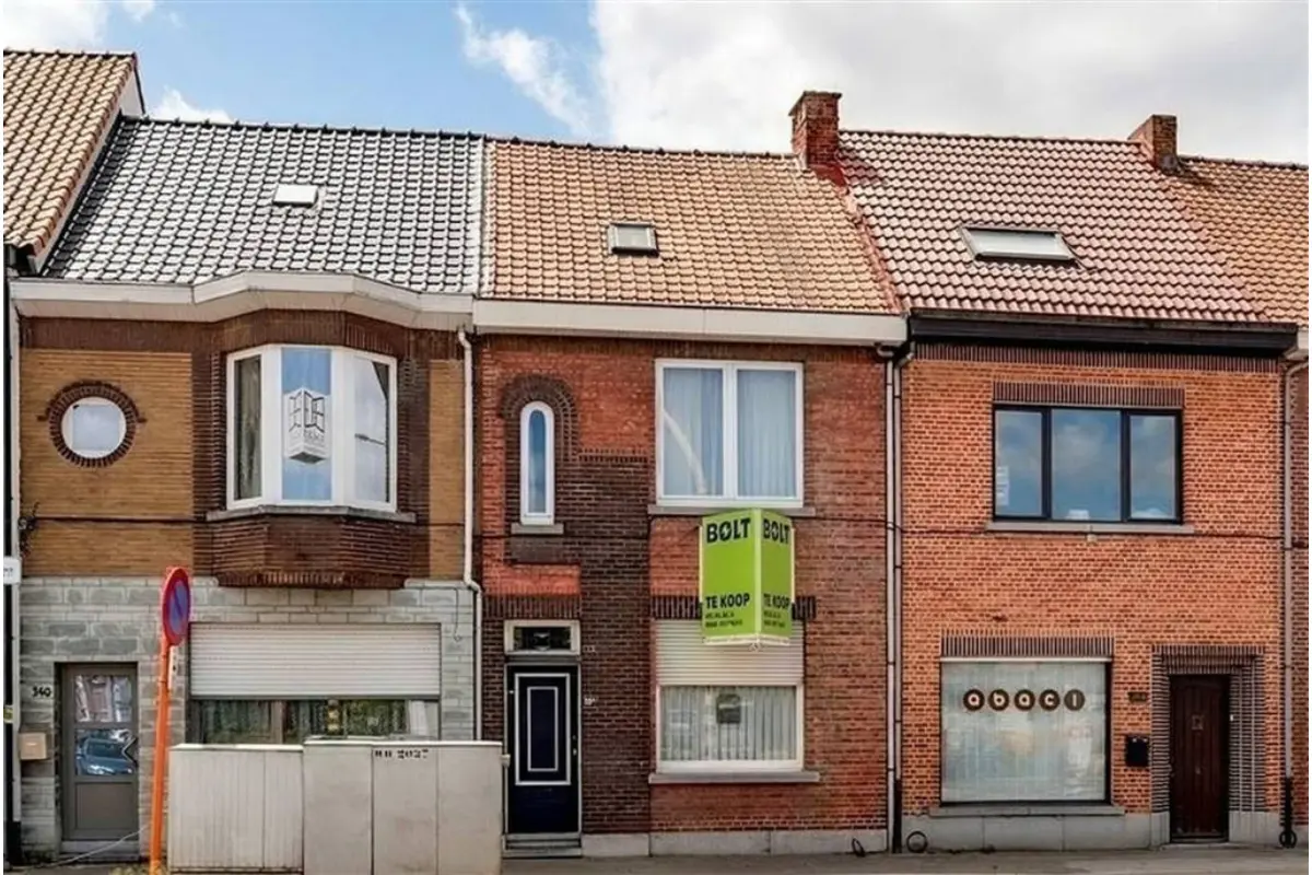 Huis te  koop in Sint-Niklaas 9100 185000.00€ 3 slaapkamers 147.00m² - Zoekertje 637366