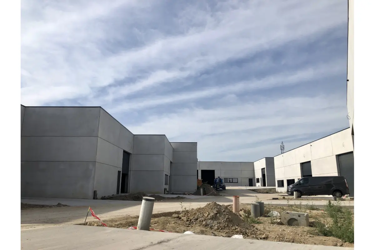 Handelszaak te  huur in Erpe-Mere 9420 2675.00€  slaapkamers 550.00m² - Zoekertje 638941