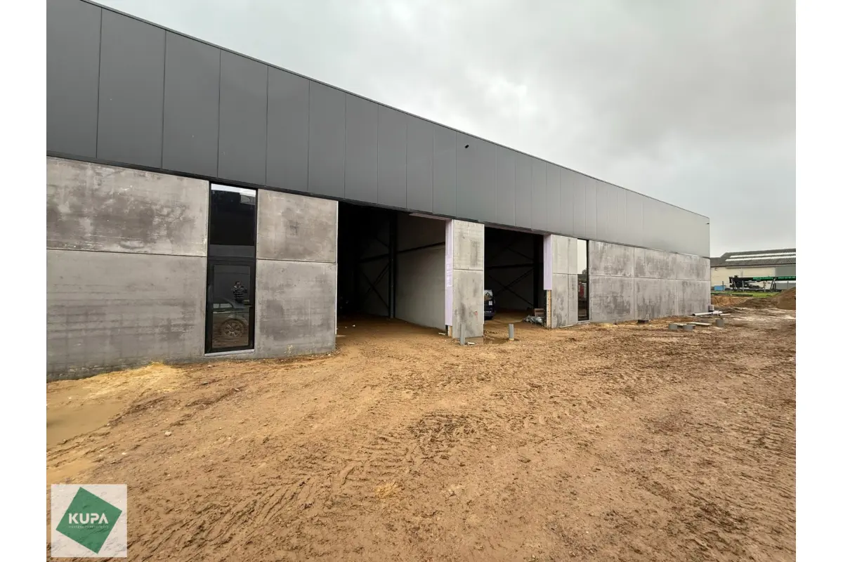 Handelszaak te  huur in Herzele 9550 1240.00€  slaapkamers 186.00m² - Zoekertje 638363