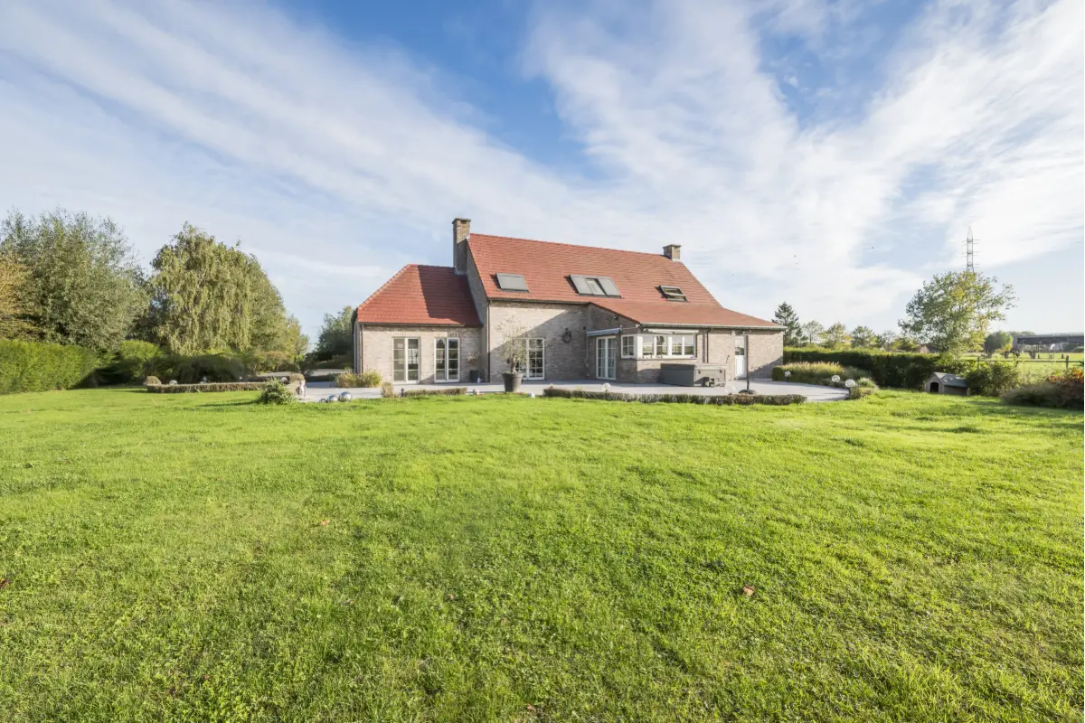 Huis te  koop in Belsele 9111 899000.00€ 2 slaapkamers 400.00m² - Zoekertje 639036