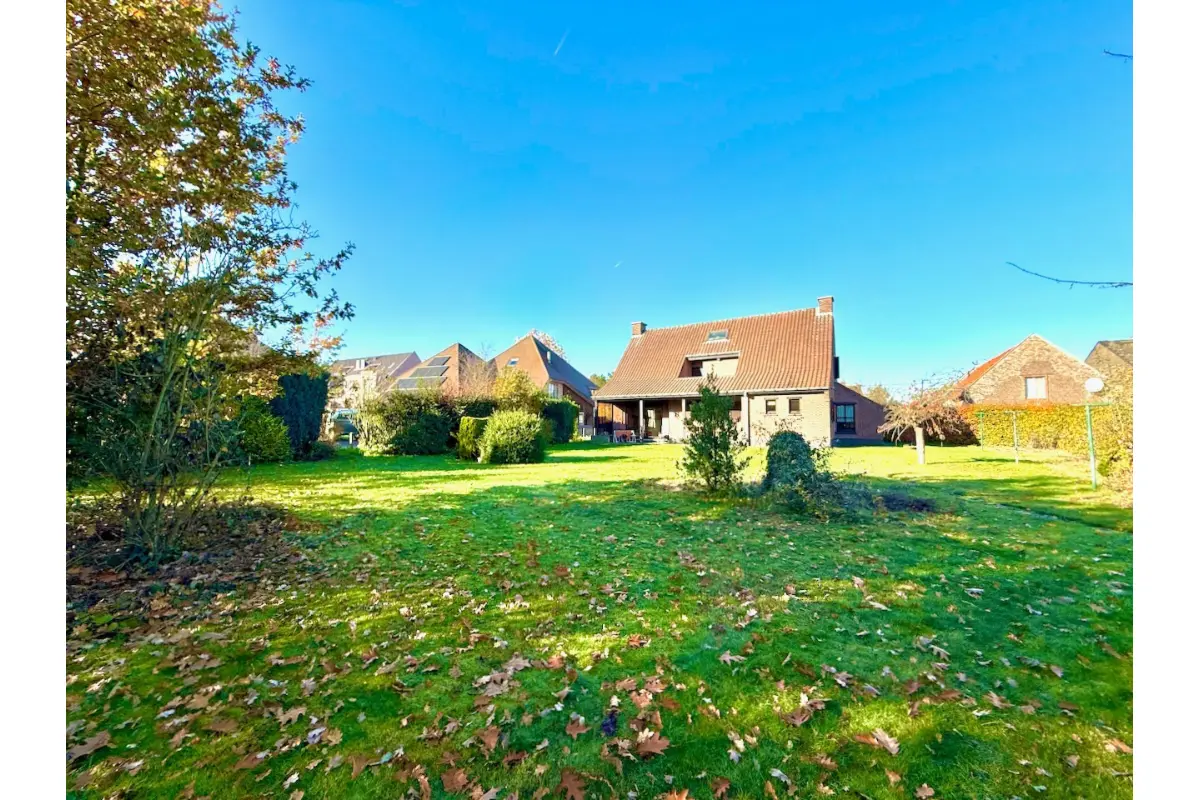 Huis te  koop in Bassevelde 9968 560000.00€ 4 slaapkamers 226.00m² - Zoekertje 639421