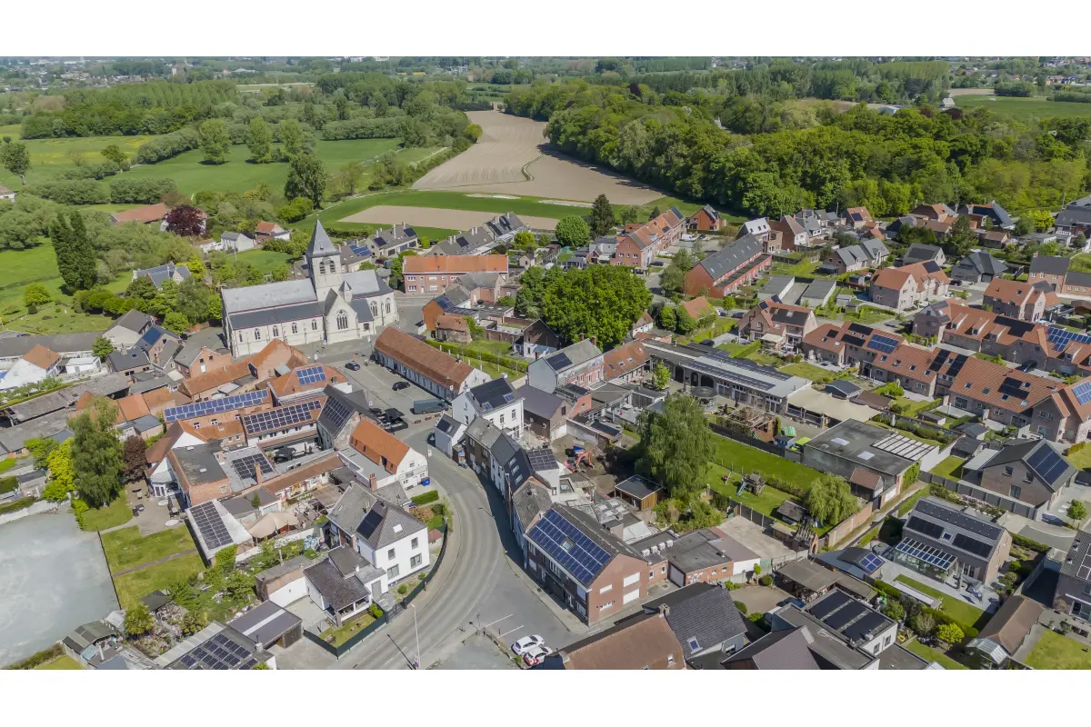 Handelszaak te  koop in Lebbeke 9280 210000.00€ 0 slaapkamers 180.00m² - Zoekertje 640090