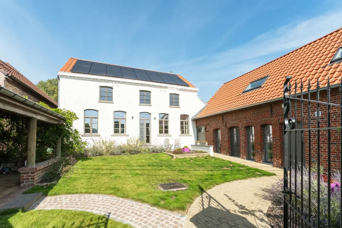 Huis te  koop in Lierde 9570 895000.00€ 5 slaapkamers 200.00m² - Zoekertje 640617