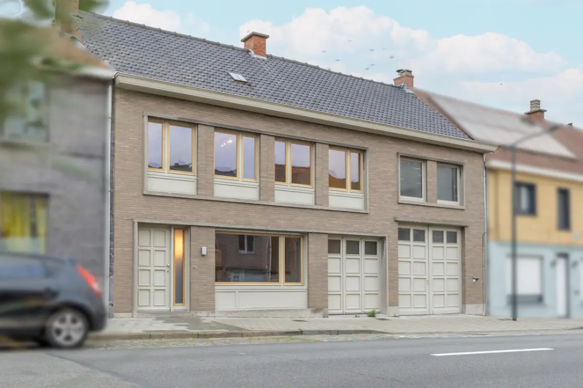 Huis te  koop in Kruishoutem 9770 385000.00€ 3 slaapkamers 450.00m² - Zoekertje 640210