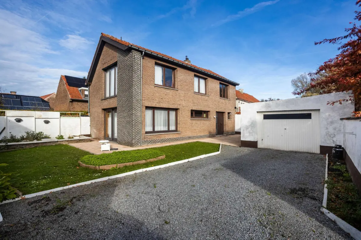 Huis te  koop in Ninove 9400 249000.00€ 3 slaapkamers 168.00m² - Zoekertje 640661