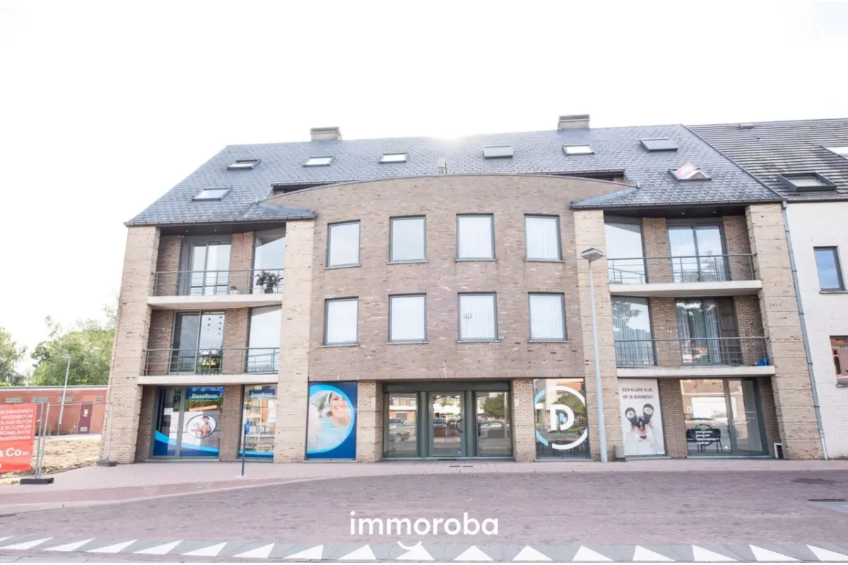 Appartement te  huur in Zulte 9870 835.00€ 3 slaapkamers m² - Zoekertje 640225