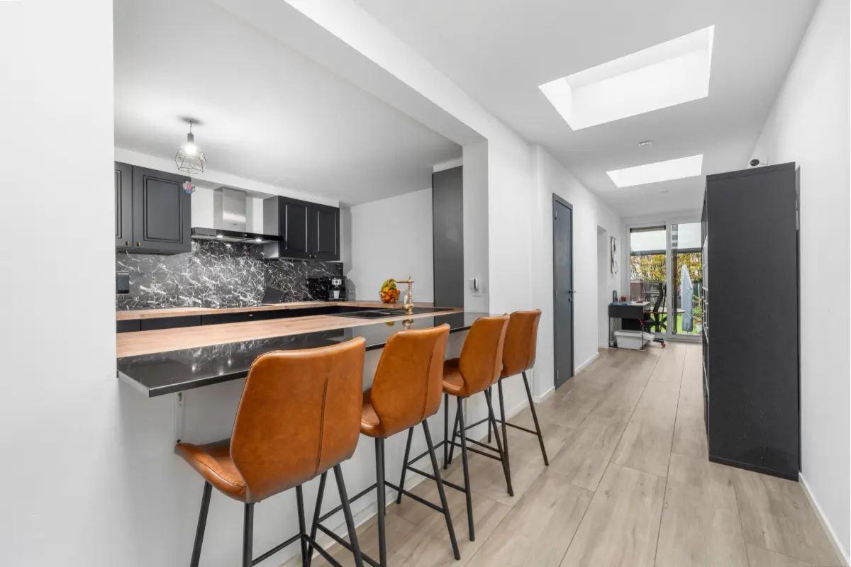 Huis te  koop in Lokeren 9160 389000.00€ 4 slaapkamers 232.00m² - Zoekertje 641439