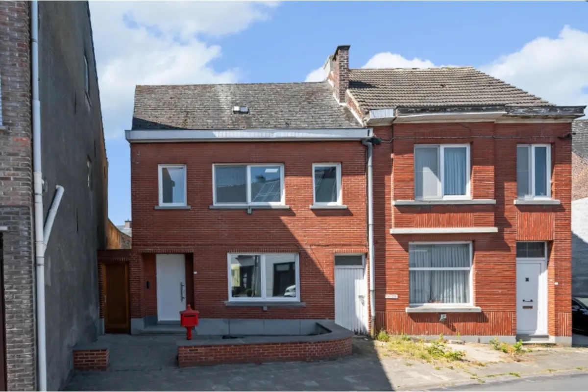 Huis te  koop in Lede 9340 269000.00€ 3 slaapkamers 154.00m² - Zoekertje 640928