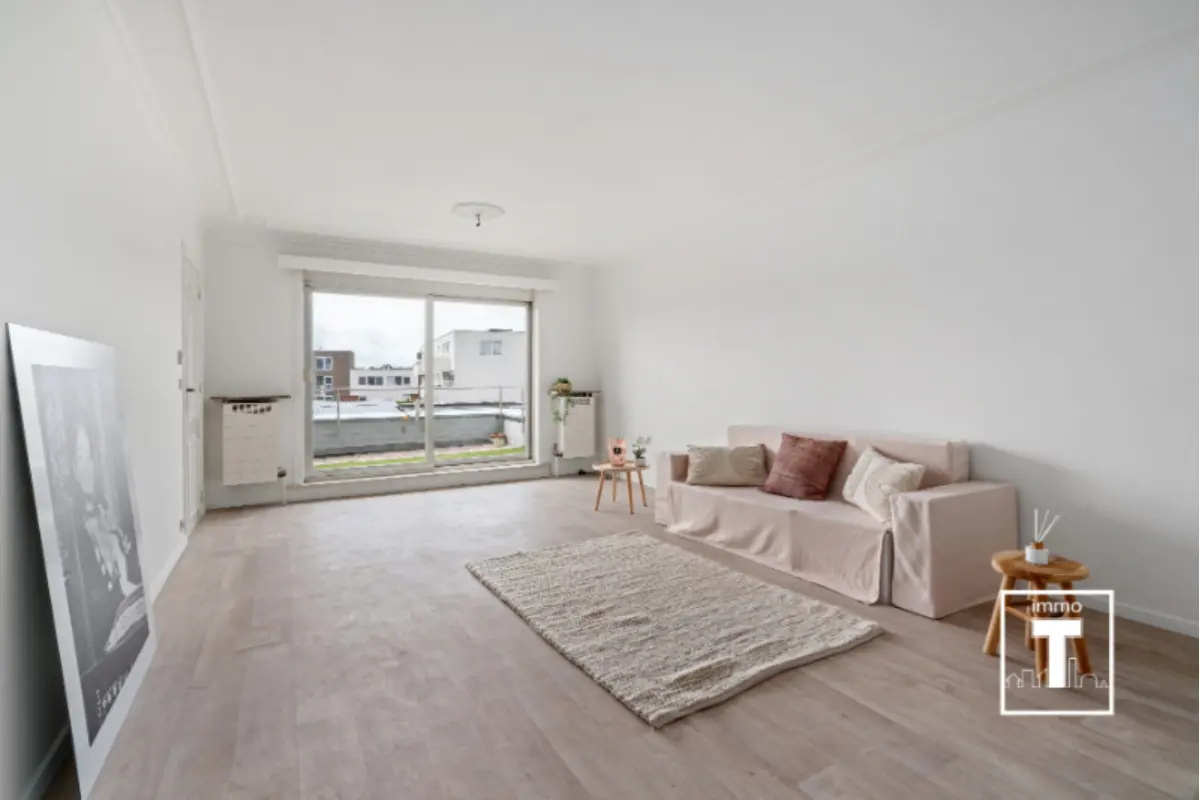 Appartement te  koop in Zwijnaarde 9052 259000.00€ 2 slaapkamers 81.00m² - Zoekertje 641870