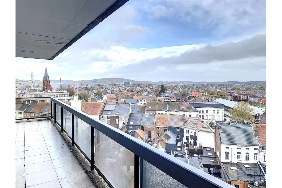 Appartement te  koop in Ronse 9600 158000.00€ 2 slaapkamers 100.00m² - Zoekertje 642017