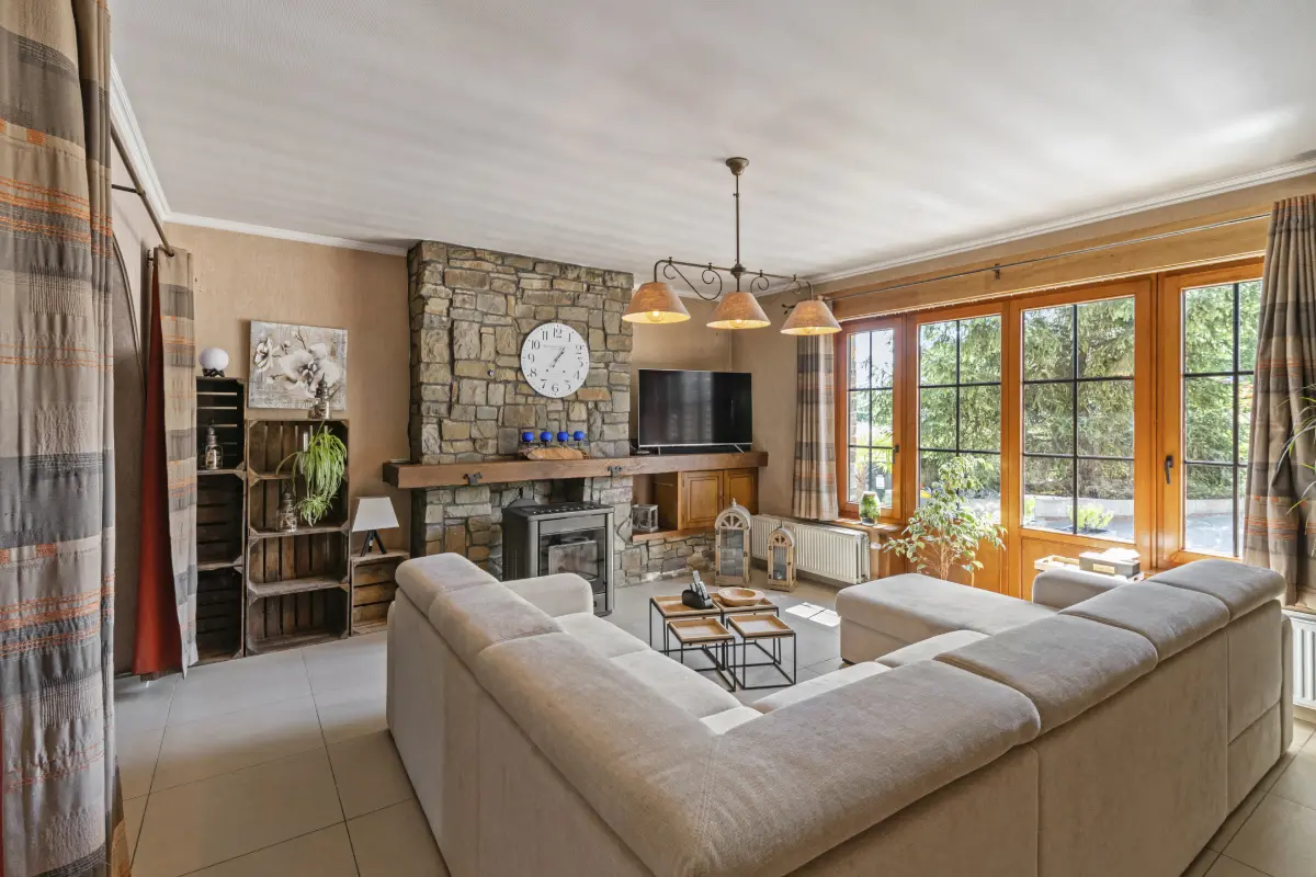 Huis te  koop in Ronse 9600 298000.00€ 4 slaapkamers 276.00m² - Zoekertje 643487