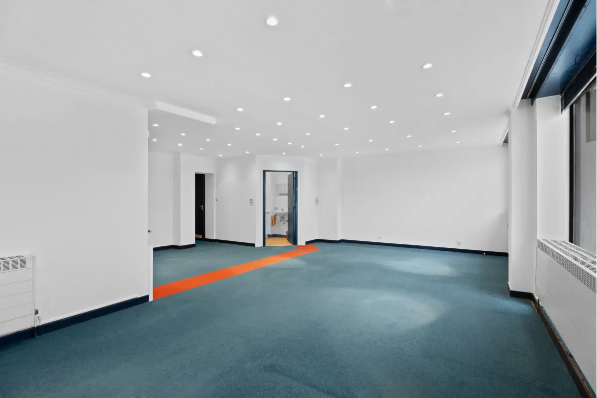 Handelszaak te  koop in Wetteren 9230 228000.00€  slaapkamers 90.00m² - Zoekertje 643042