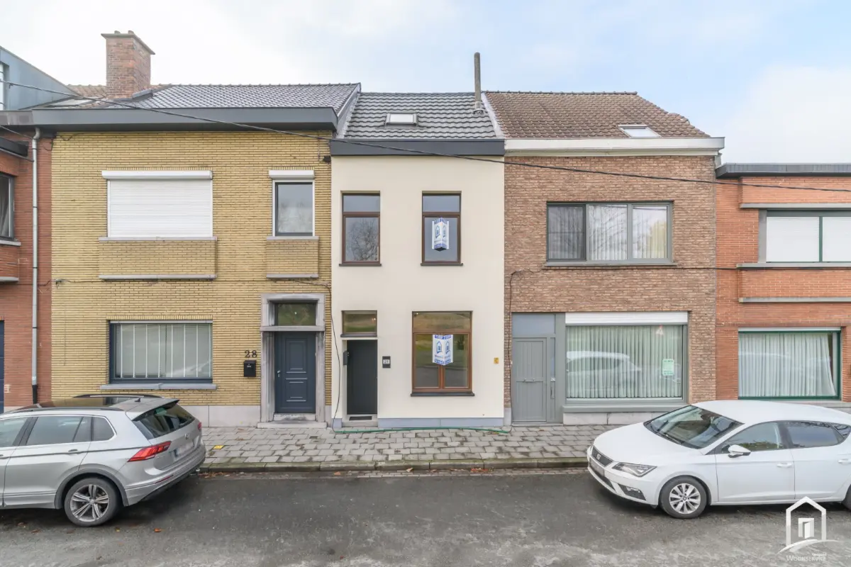 Huis te  koop in Zelzate 9060 249000.00€ 3 slaapkamers 137.00m² - Zoekertje 642720