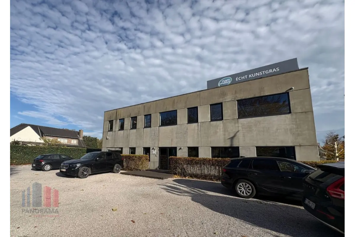 Handelszaak te  huur in Merelbeke 9820 2085.00€  slaapkamers 184.00m² - Zoekertje 643690