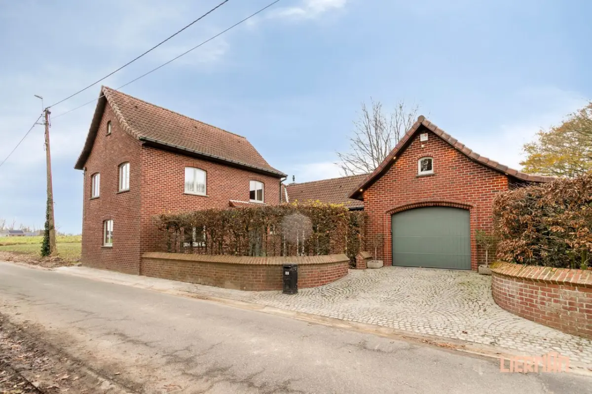 Huis te  koop in Herzele 9550 495000.00€ 3 slaapkamers 305.00m² - Zoekertje 643899