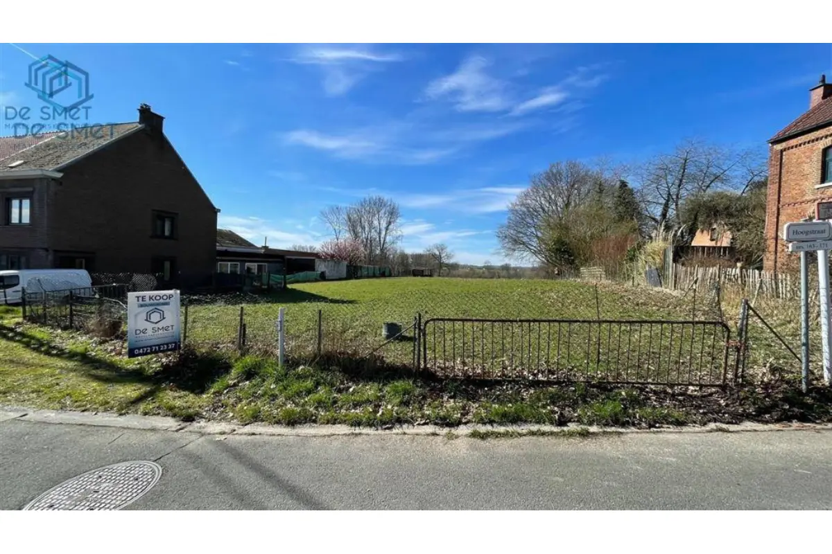 Bouwgrond te  koop in Lierde 9570 300000.00€  slaapkamers m² - Zoekertje 644255