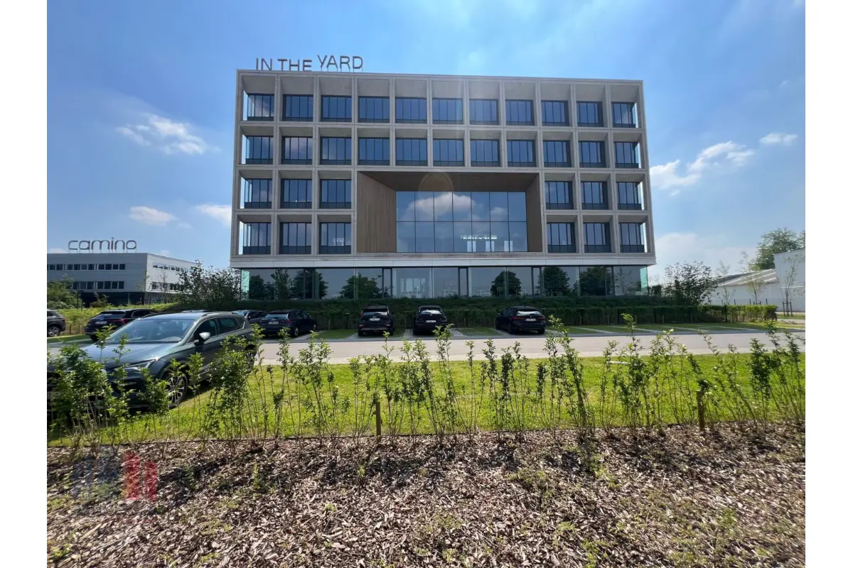 Handelszaak te  huur in Drongen 9031 4960.00€  slaapkamers 180.00m² - Zoekertje 645163