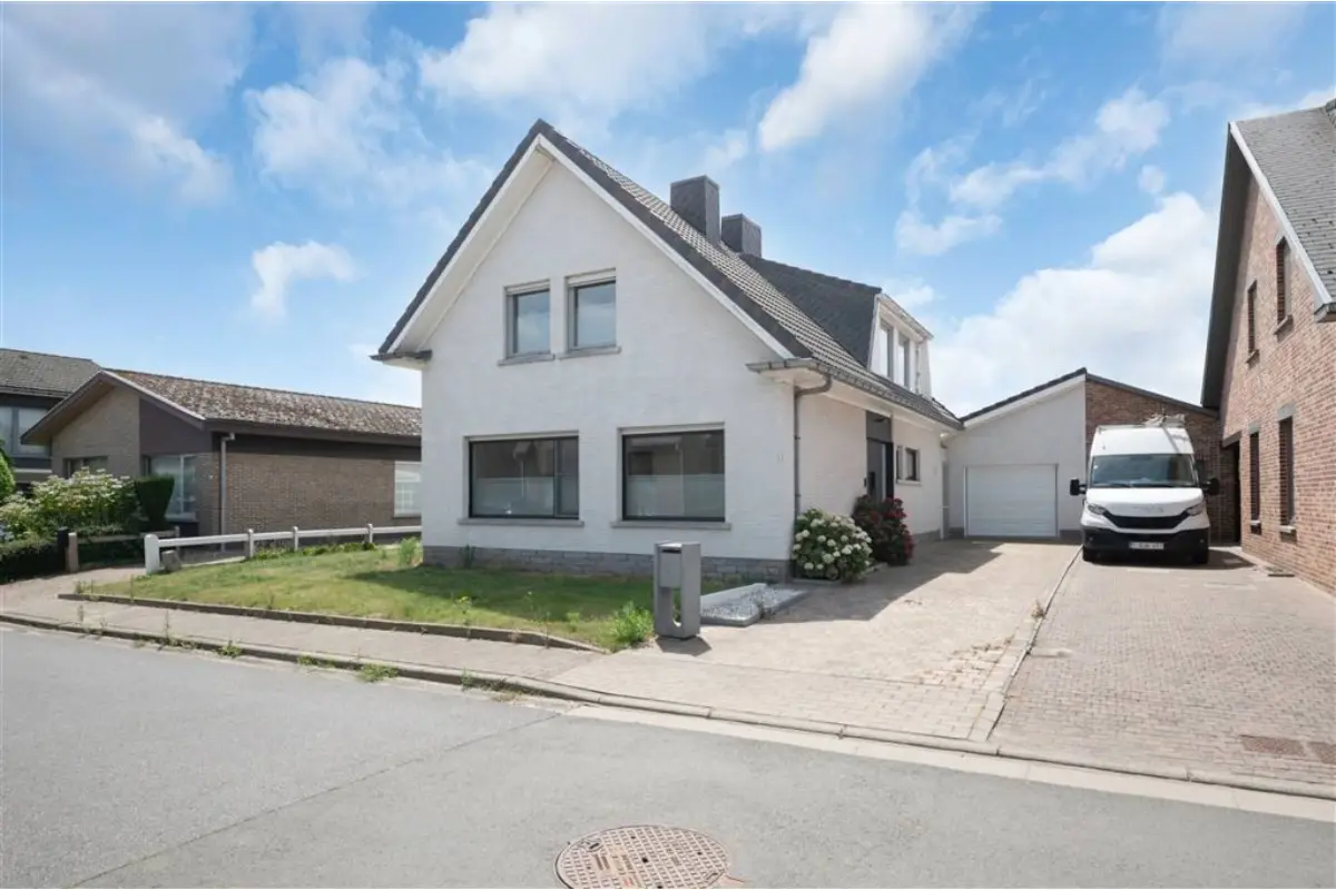 Huis te  koop in Herzele 9550 295000.00€ 3 slaapkamers 152.00m² - Zoekertje 645643