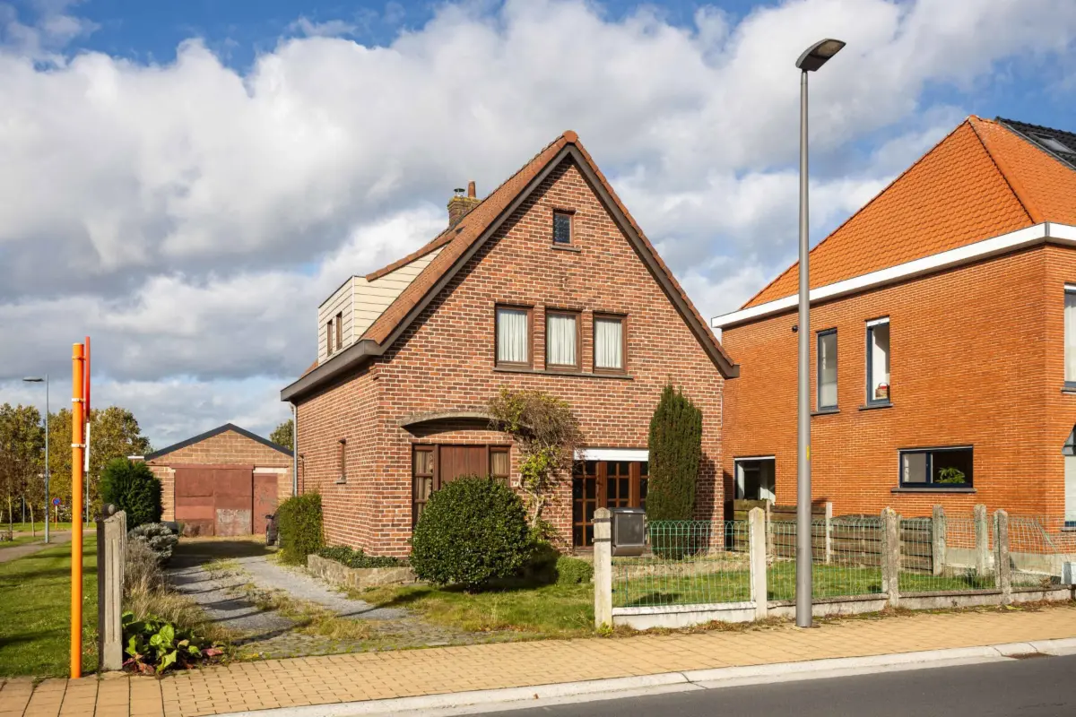 Huis te  koop in Merelbeke 9820 398000.00€ 3 slaapkamers 157.00m² - Zoekertje 645920