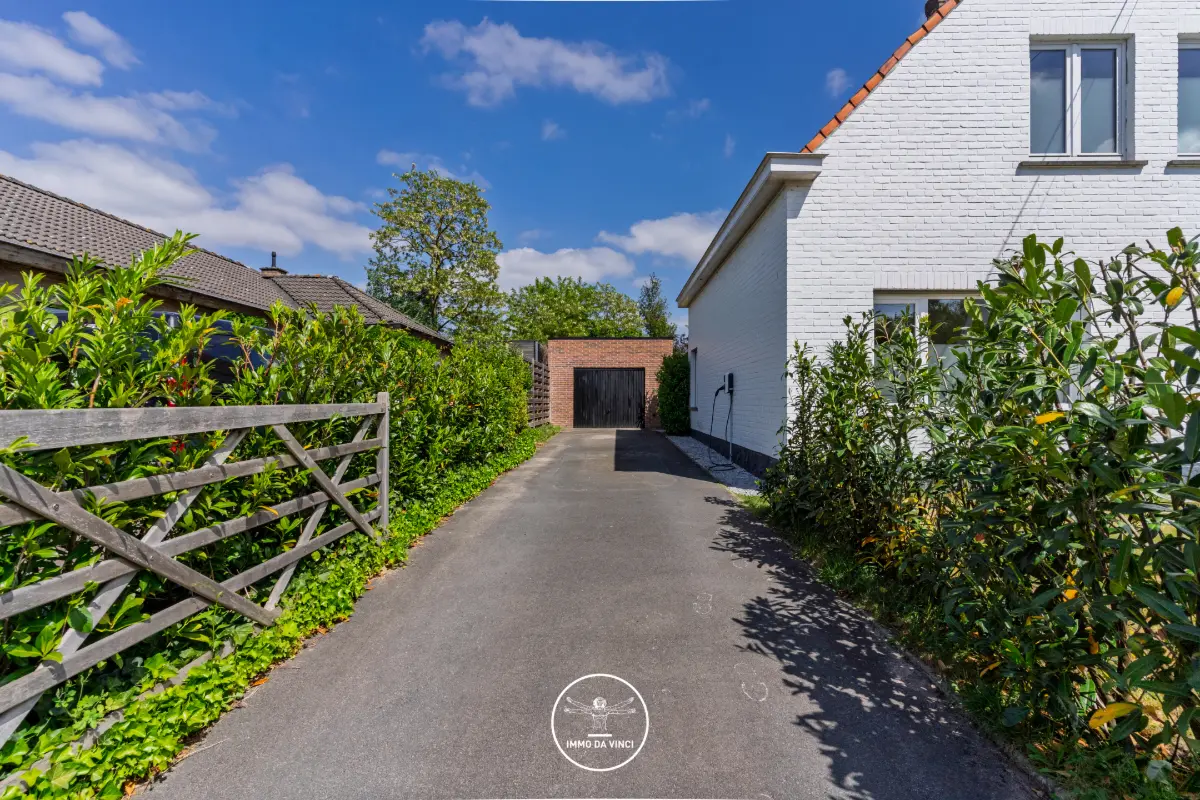 Huis te  koop in Sint-Denijs-Westrem 9051 860000.00€ 3 slaapkamers 185.00m² - Zoekertje 646630