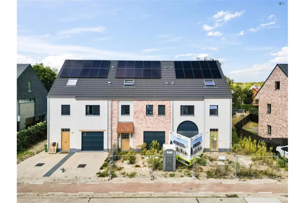 Huis te  koop in Stekene 9190 410002.00€ 5 slaapkamers 210.00m² - Zoekertje 646531