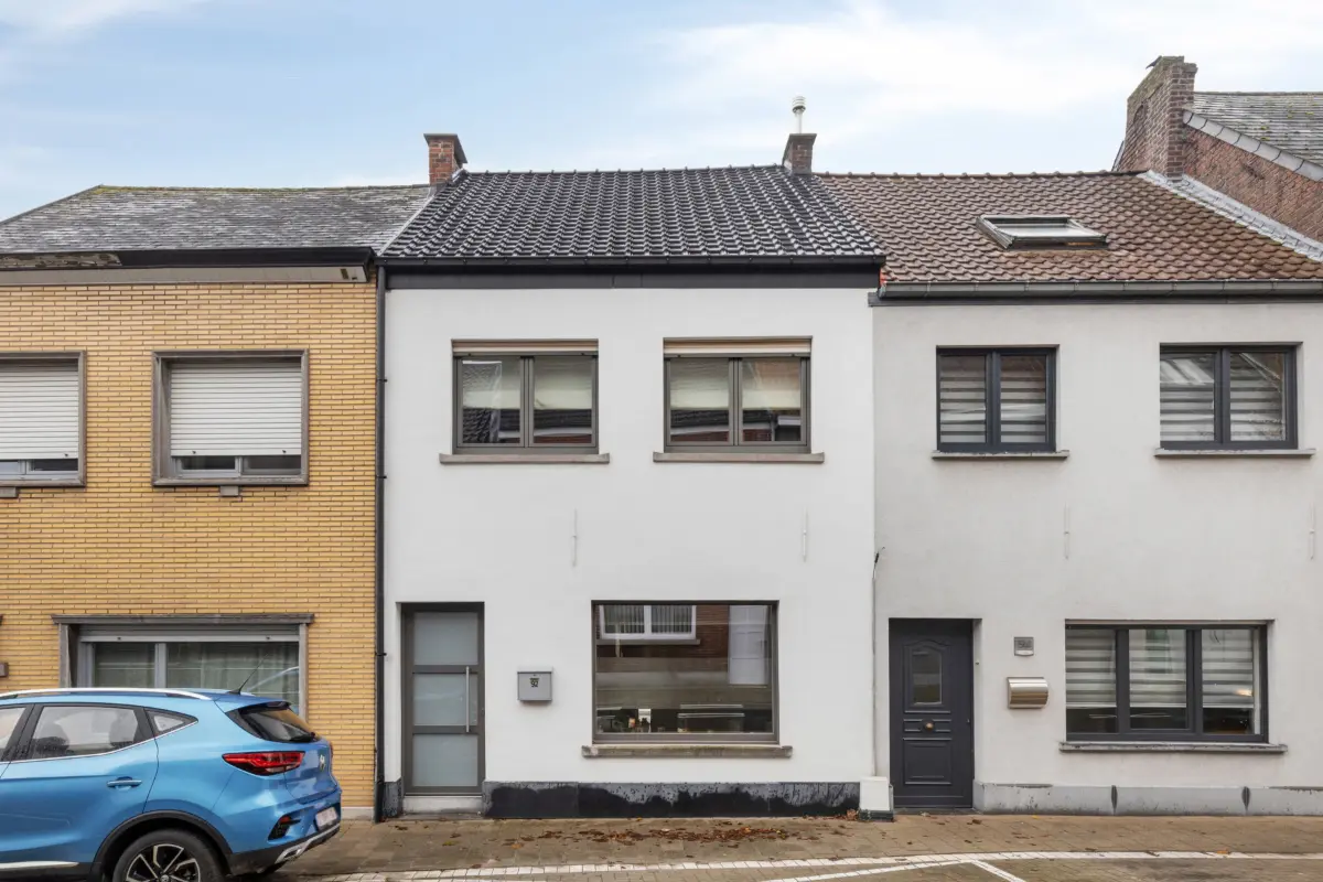 Huis te  koop in Denderleeuw 9470 289000.00€ 2 slaapkamers 108.00m² - Zoekertje 647364