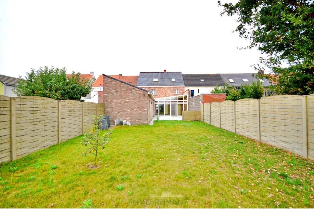 Huis te  koop in Zingem 9750 399000.00€ 4 slaapkamers 317.00m² - Zoekertje 647139