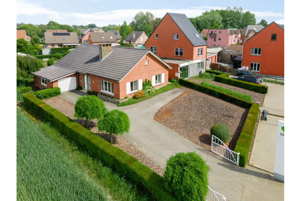 Huis te  koop in Lebbeke 9280 575000.00€ 3 slaapkamers 183.00m² - Zoekertje 648485