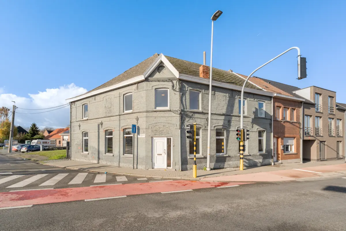 Huis te  koop in Dendermonde 9200 280000.00€ 5 slaapkamers 266.00m² - Zoekertje 648042