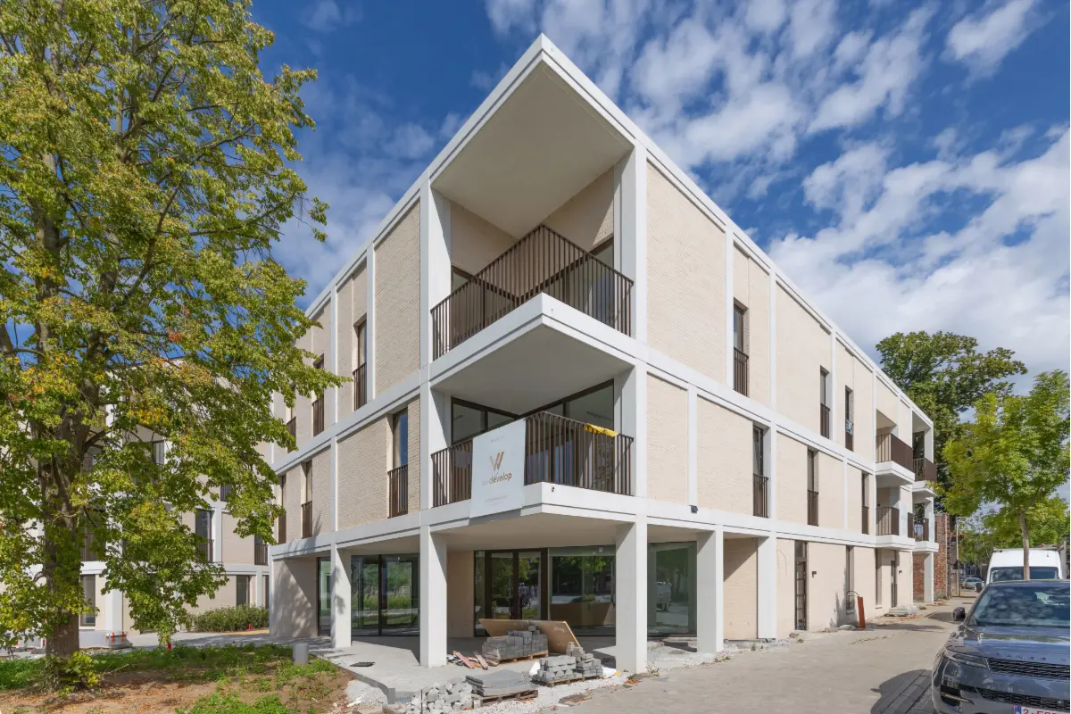 Handelszaak te  koop in Evergem 9940 350000.00€  slaapkamers 128.00m² - Zoekertje 649093